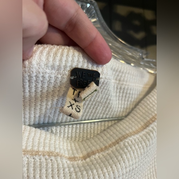 We the Free thermal blossom balloon sleeve top - Picture 4 of 5